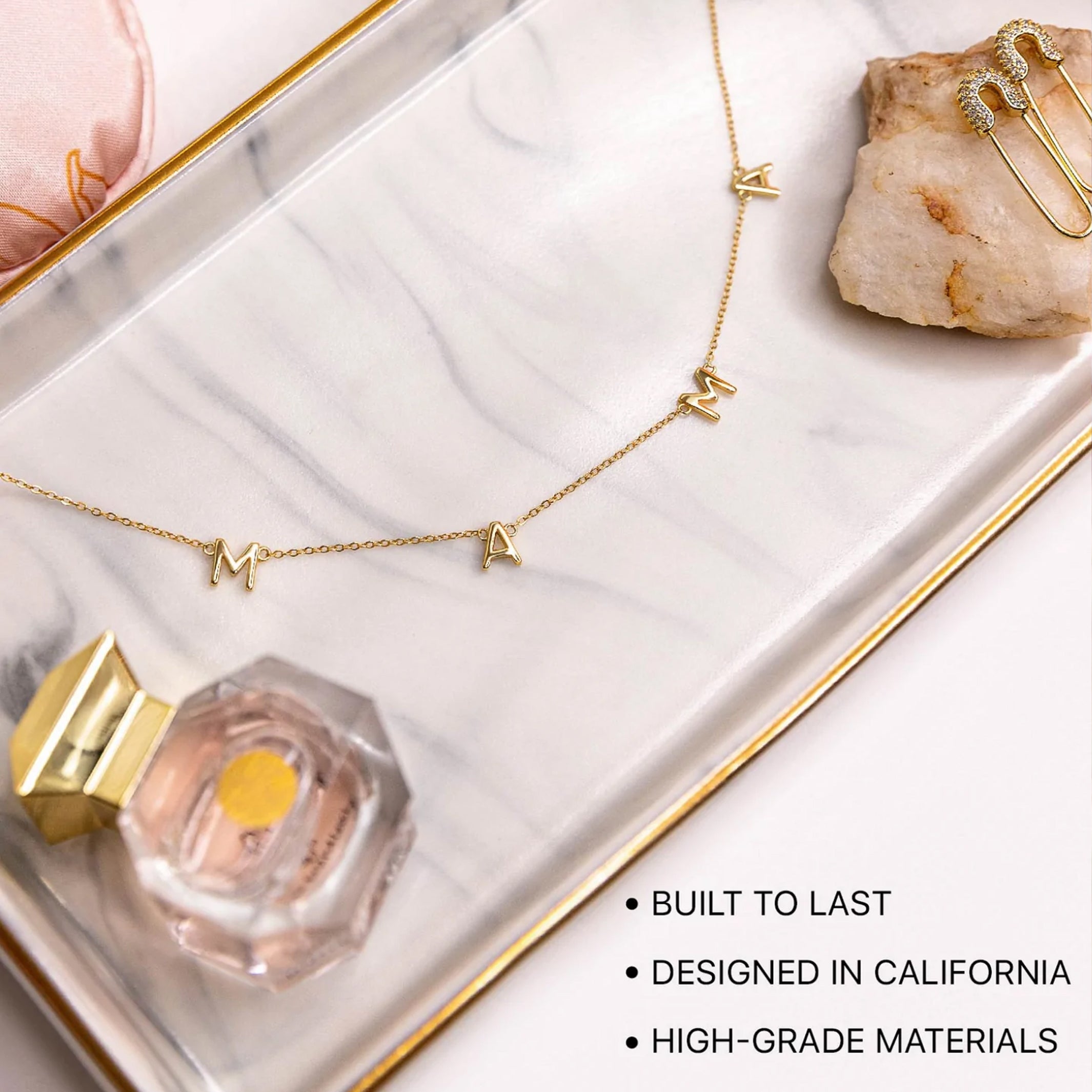 Mama Necklace
