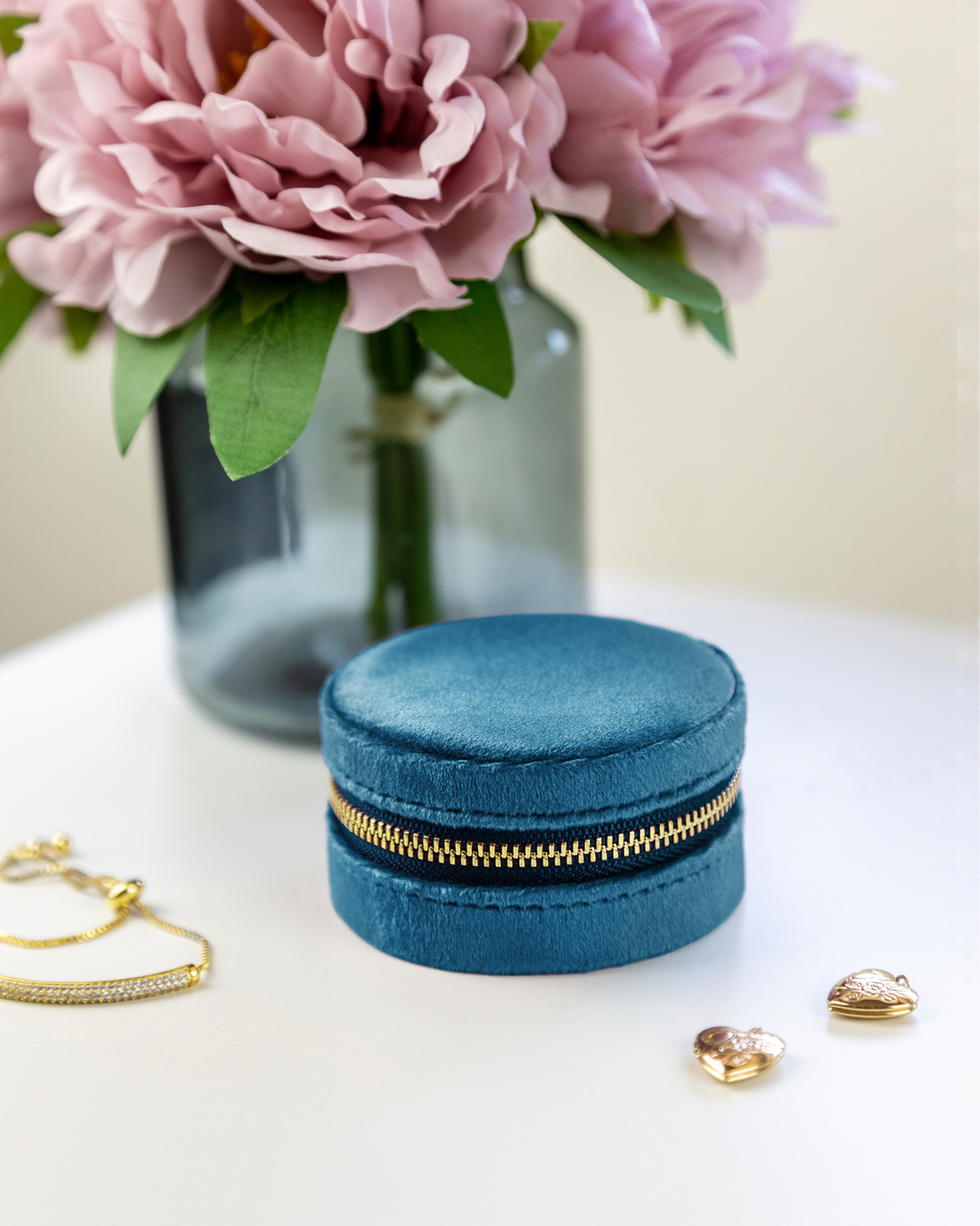 Benevolence La Plush Velvet Square Travel Jewelry Box with Mirror- Periwinkle Blue