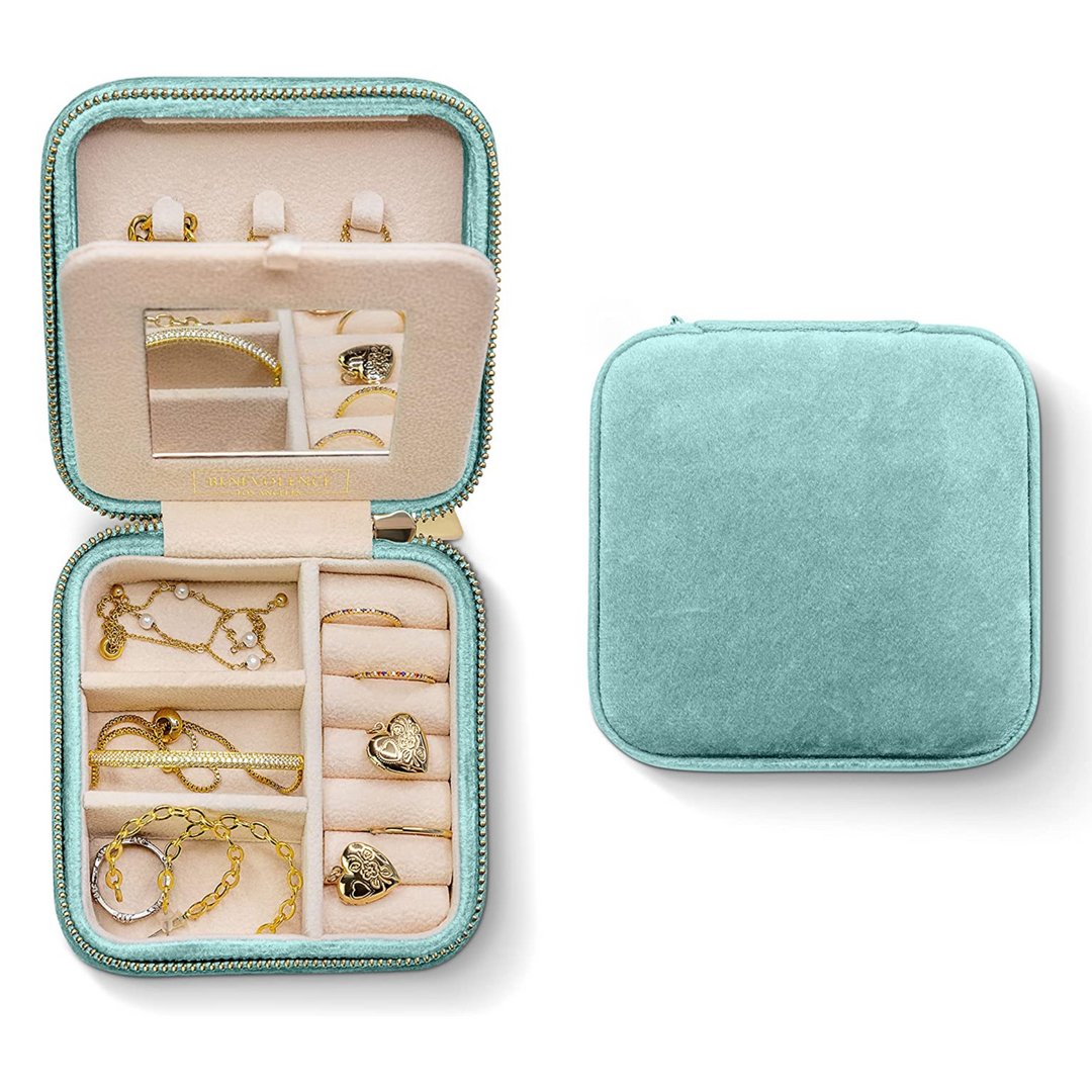 Benevolence La Plush Velvet Round Travel Jewelry Box - Lilac